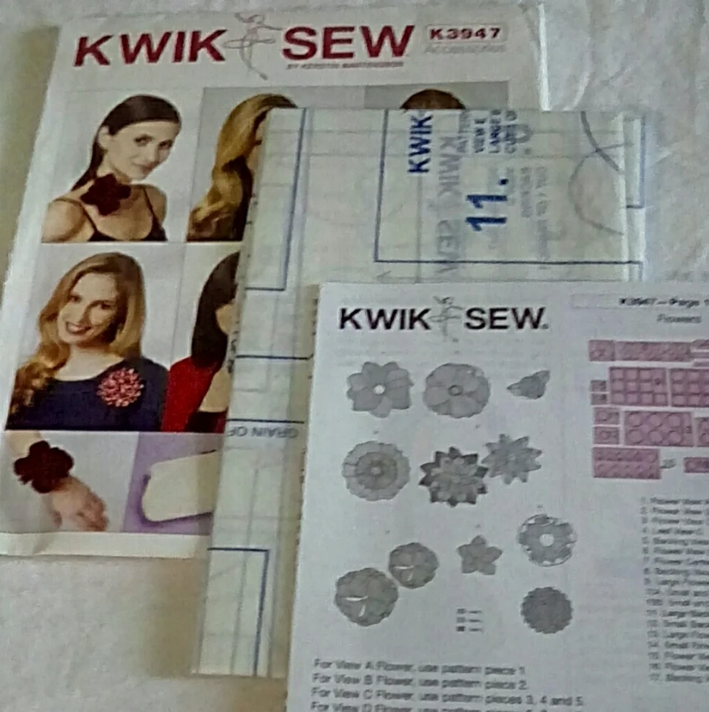 Kwik Sew K3947 Flower accessories New &Uncut